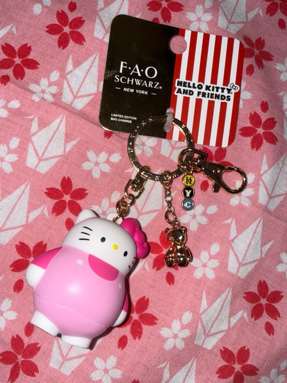FAO Schwarz Hello Kitty Blob Bag Charm Keychain